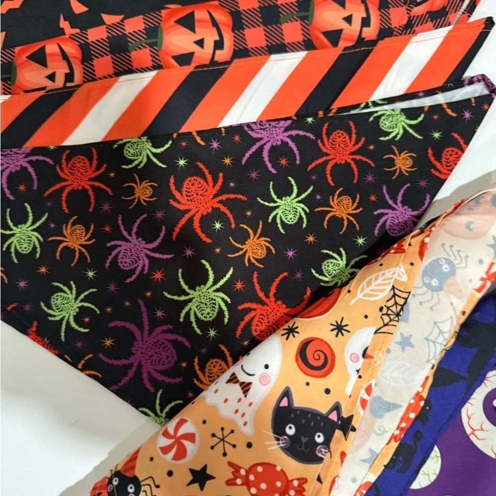 SANWUTA  Halloween Dog triangle Bandanas set of 10 Halloween print size XL